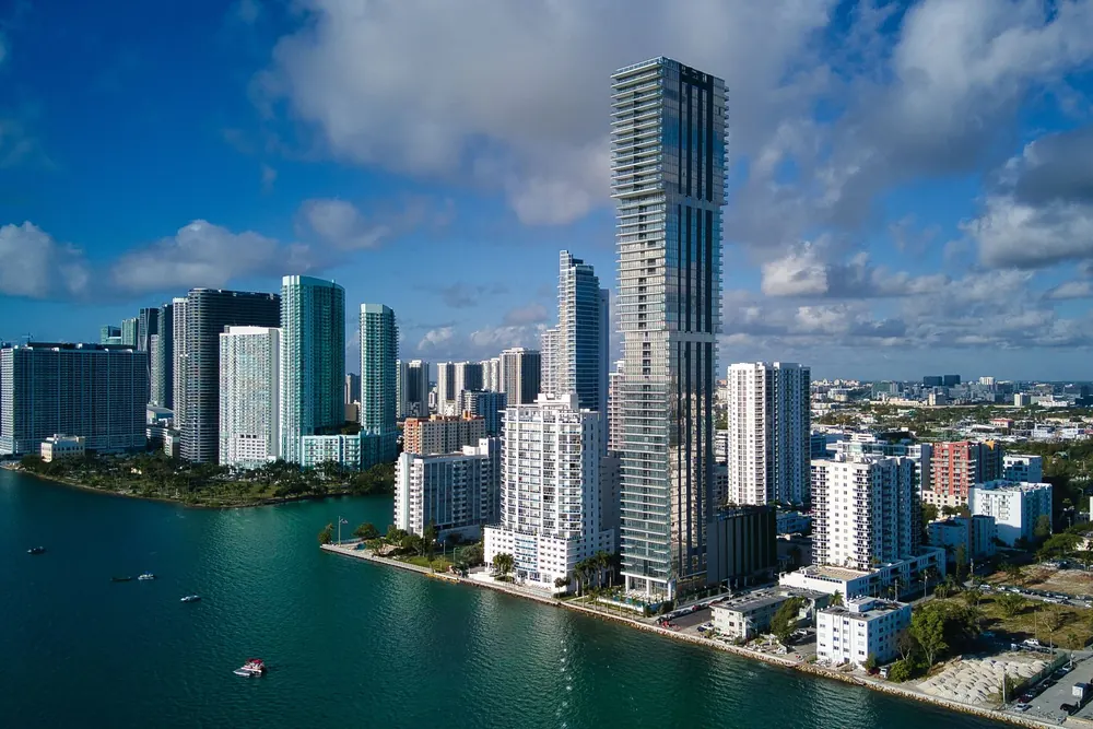 ¿Por qué los mexicanos invierten en Miami?