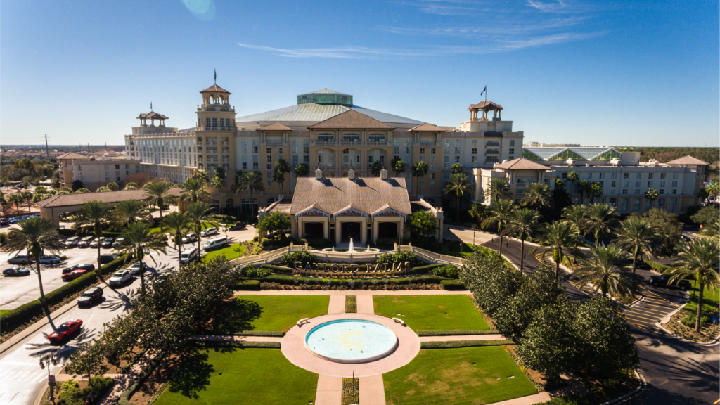Hoteles en Orlando Florida inversión en alojamientos sostenibles