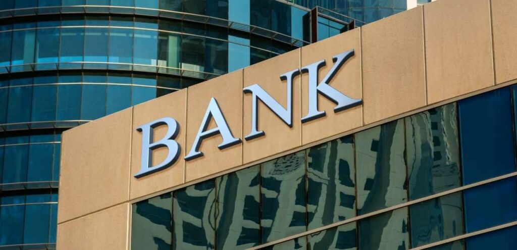 La familia de banqueros venezolanos Benacerraf dispuesta a comprar el Espírito Santo Bank de Miami