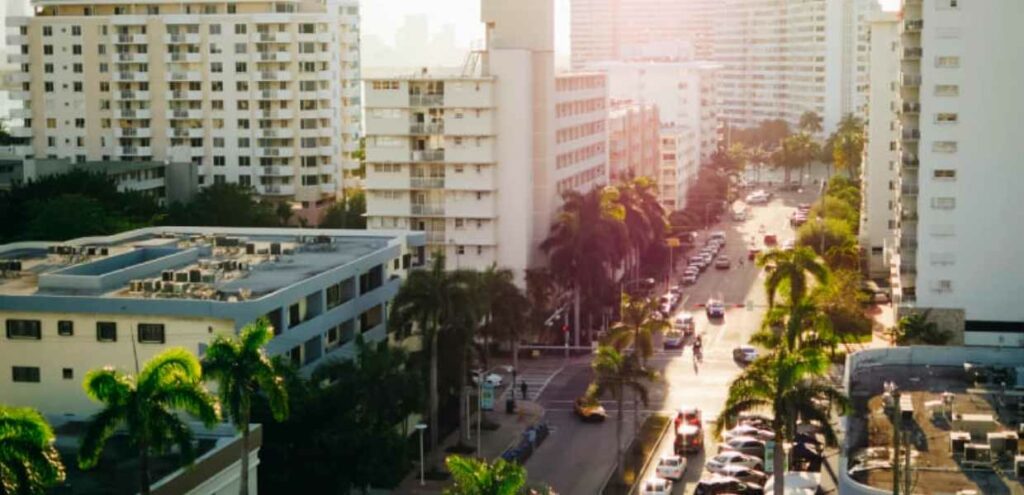 Conoce cuánto dinero necesitas para vivir en Miami