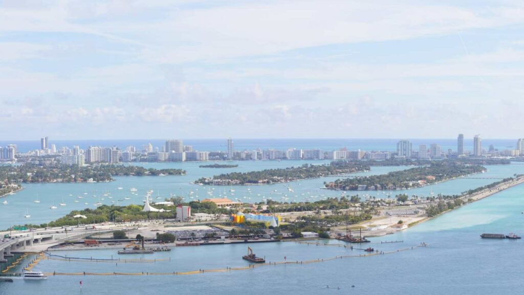 EL PUERTO DE MIAMI