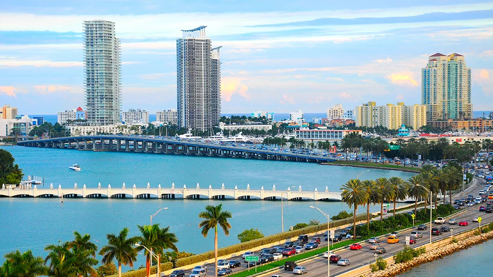 El mercado inmobiliario en Miami se ha convertido en una opción ideal para los extranjeros