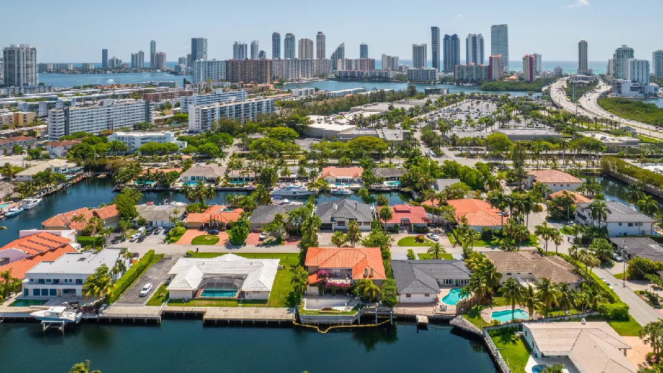 Invertir en bienes raíces en Miami