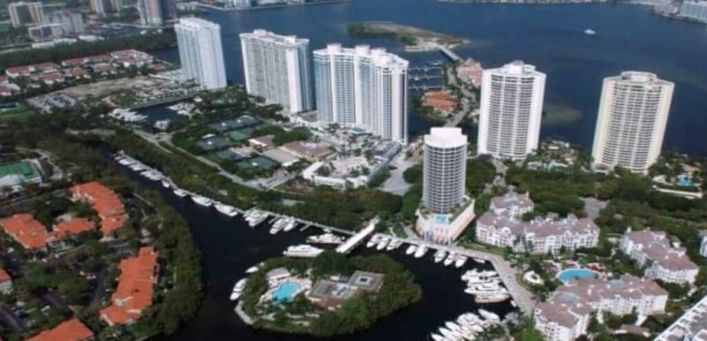 Comprar casa en Miami desde Colombia