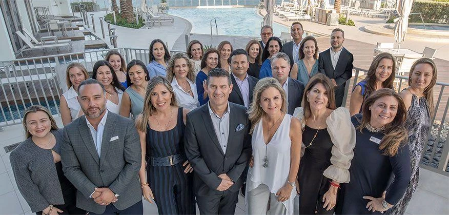 El equipo profesional de PFS Realty
